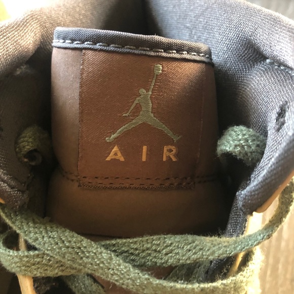 Air Jordan 1 Army Edition Shoes - Picture 9 of 10